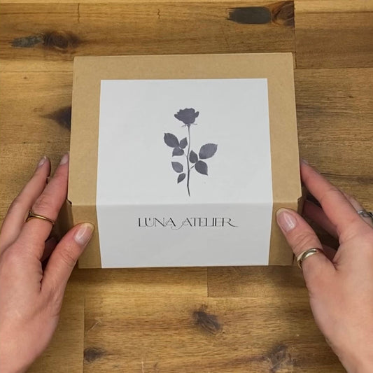 Candle thrift box 'Olde Fashioned Rose ’